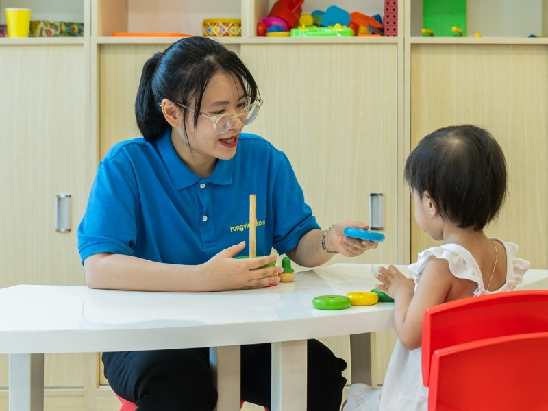 Hoạt động chủ điểm tháng 11 – Lan tỏa yêu thương, tri ân ngày nhà giáo việt nam 20/11.