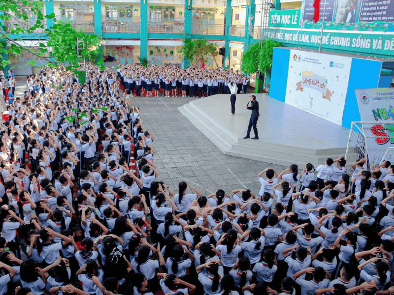 Hoạt động giáo dục kĩ năng sống của Rồng Việt Education