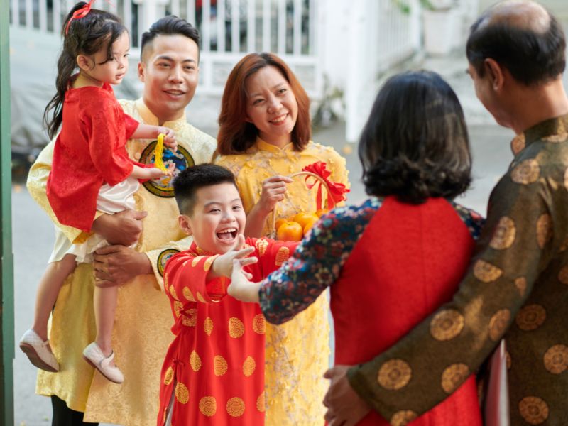 30 Câu chúc Xuân ba mẹ có thể dạy cho bé