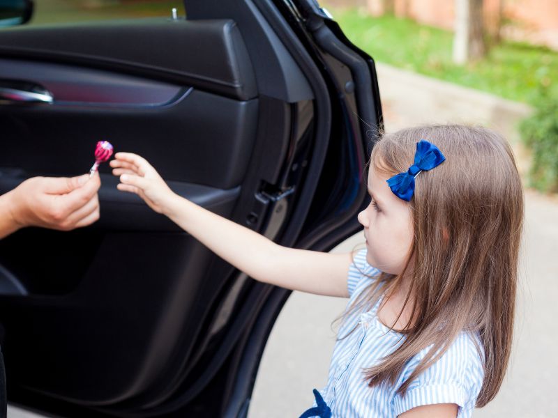 8 điều Bố mẹ nên dạy con để tránh bị bắt cóc