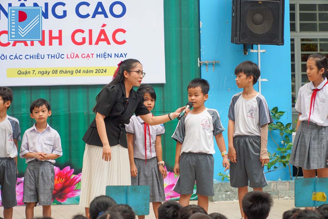 full canh giac voi cac chieu thuc lua gat 6