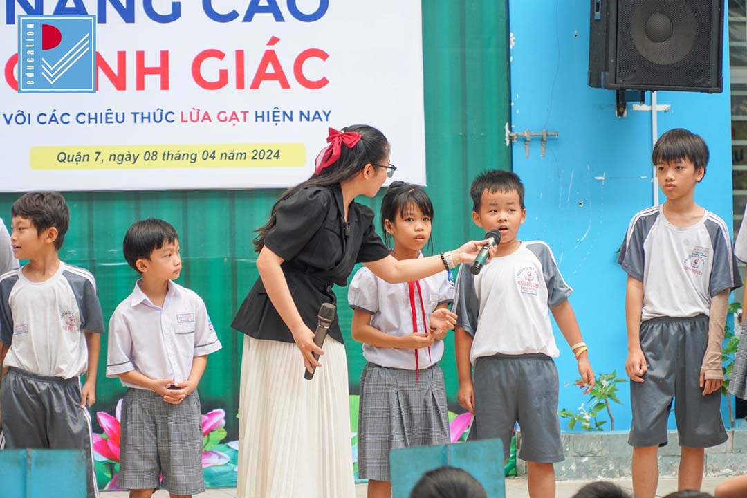 full canh giac voi cac chieu thuc lua gat 8