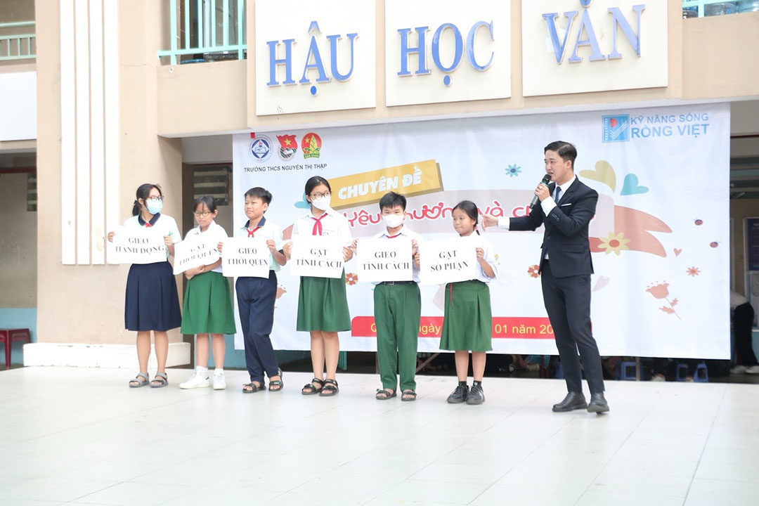 full chuyen de yeu thuong va chia se 3